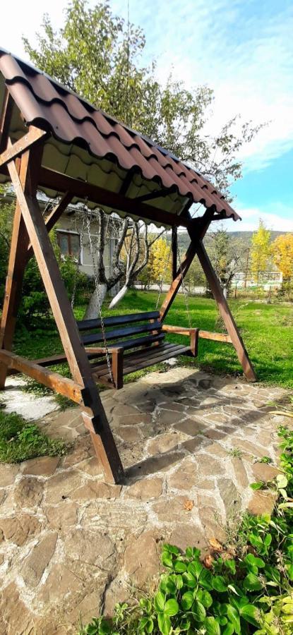 Apartamento Rosinka Yaremche Exterior foto